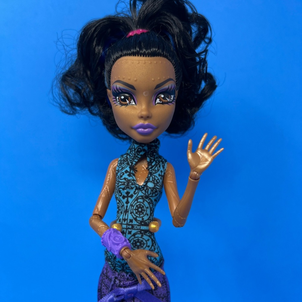Monster High Robecca Steam Dance Class Steam 2011 Doll‎ Brown Mad Scientist